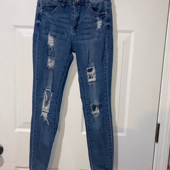 Almost famous -Distressed Blue Jeans for Women size 5 - Picture 1 of 2